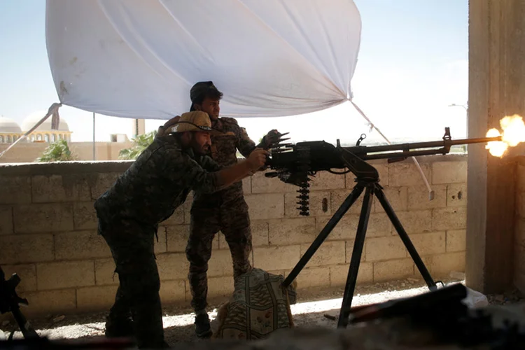 YPG: combatentes da milícia curda abriram fogo contra forças apoiadas por Ancara no norte da Síria (Goran Tomasevic/Reuters)