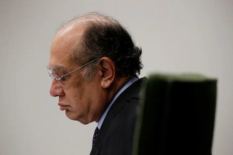 Gilmar Mendes: só o presidente ou o plenário do Supremo pode afastar um dos ministros do julgamento de uma ação (Ueslei Marcelino/Reuters)