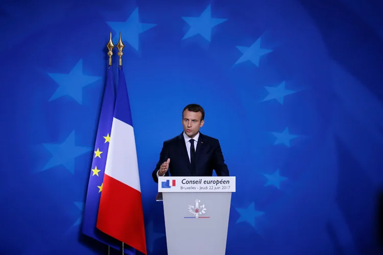 Emmanuel Macron: UE quer impulsionar o apoio à Líbia, já que o número de pessoas que fugiram da África a partir de lá continua a aumentar (Gonzalo Fuentes/Reuters)