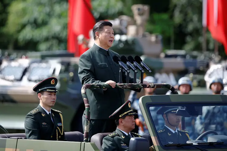 Xi Jinping: "nos 20 anos desde que Hong Kong foi devolvida à pátria-mãe, o sucesso do 'um país, dois sistemas' é reconhecido por todo o mundo" (Damir Sagolj/Reuters)