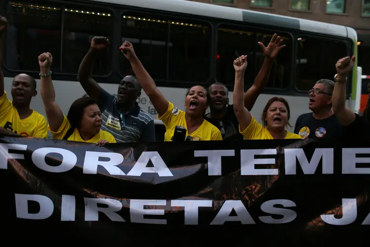 Rio: o protesto deve seguir até a Cinelândia (REUTERS/Pilar Olivares/Reuters)