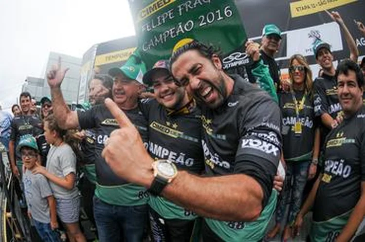 FRAGA (CENTRO)  E ADIBE, DA CIMED RACING: planejamento e ambição que deram resultado  / Dua Bairros/ RF1