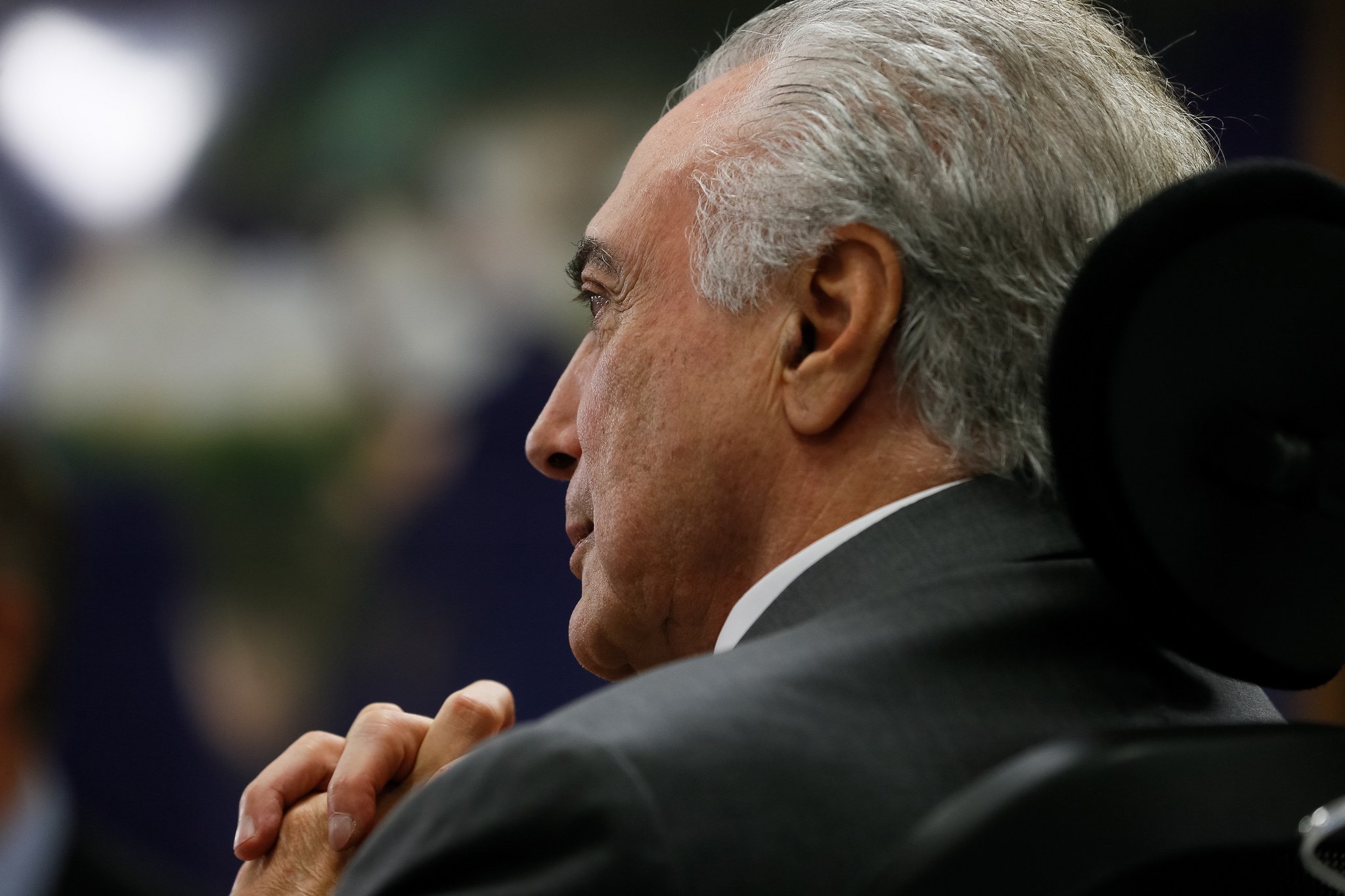 Justiça bloqueia R$ 32,6 milhões de Temer e coronel Lima