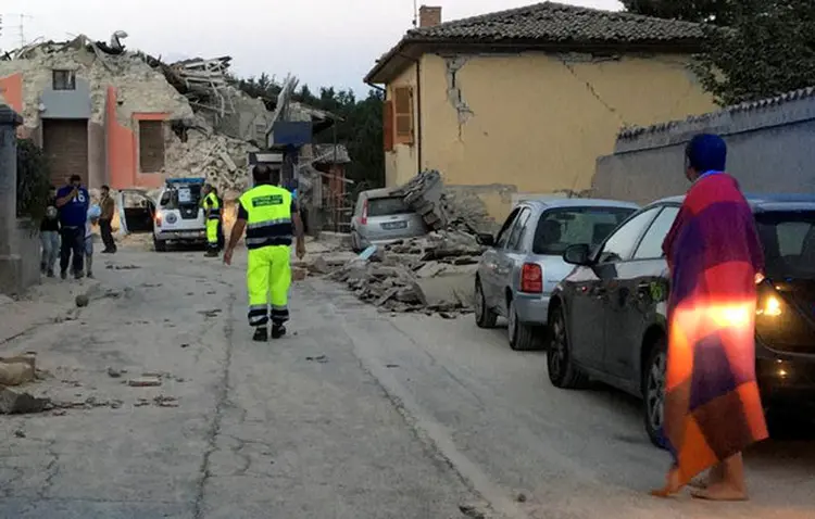 AMATRICE: o vilarejo foi um dos epicentros do terremoto, que deixou ao menos 37 mortos na Itália / Emiliano Grillotti/ Reuters