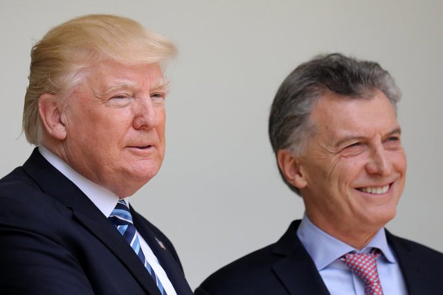 Trump e Macri; Macron x Rússia&