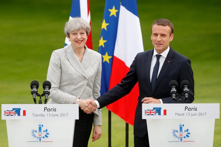 O FUTURO DO BREXIT: presidente francês, Emmanuel Macron, discutiu os rumos europeus com a premiê britânica, Theresa May / Philippe Wojazer/Reuters