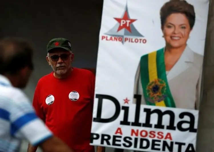 PROTESTO A FAVOR DE DILMA: sua saída marca um recomeço para os partidos de esquerda no Brasil  / Bruno Kelly/ Reuters