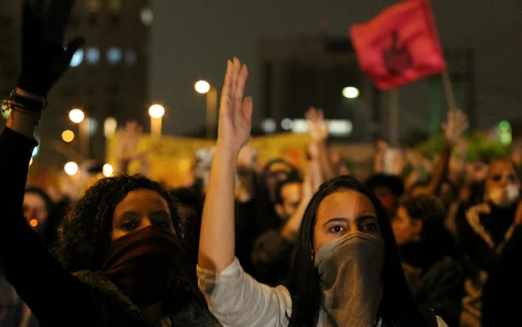 PROTESTO EM SP: a decisão sobre o destino de Eduardo Cunha deve ser um fiel da balança para o governo  / Fernando Donasci/ Reuters