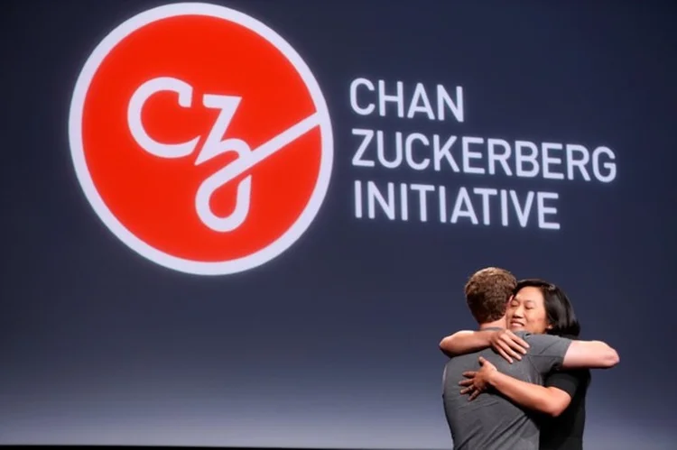 ZUCKERBERG E PRISCILLA CHAN: 3 bilhões de dólares para pesquisas médicas ao redor do mundo  / Beck Diefenbach/ Reuters