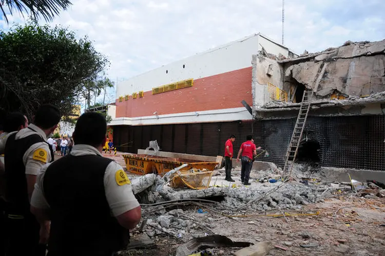 ASSALTO A PROSEGUR: cinquenta assaltantes teriam levado milhões de dólares na fronteira entre Brasil e Paraguai / Francisco Espinola/Reuters (Francisco Espinola/Reuters/Reuters)
