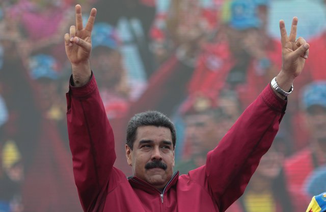 Maduro parabeniza venezuelanos que receberam sanções dos EUA