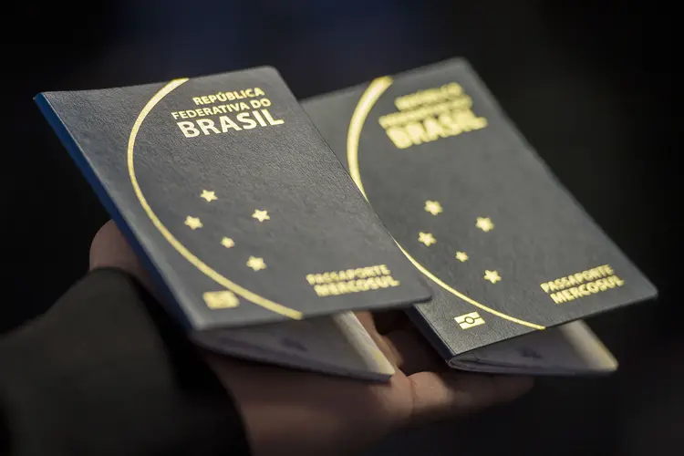Passaportes: a PF trabalhará em parceria com a Casa da Moeda para que haja normalização da emissão de passaportes (Marcelo Camargo/Agência Brasil/Agência Brasil)
