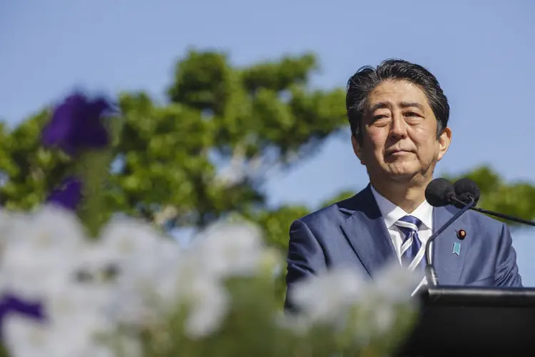 Shinzo Abe: uma clara vitória neste domingo nas eleições antecipadas (Brook Mitchell/Getty Images)