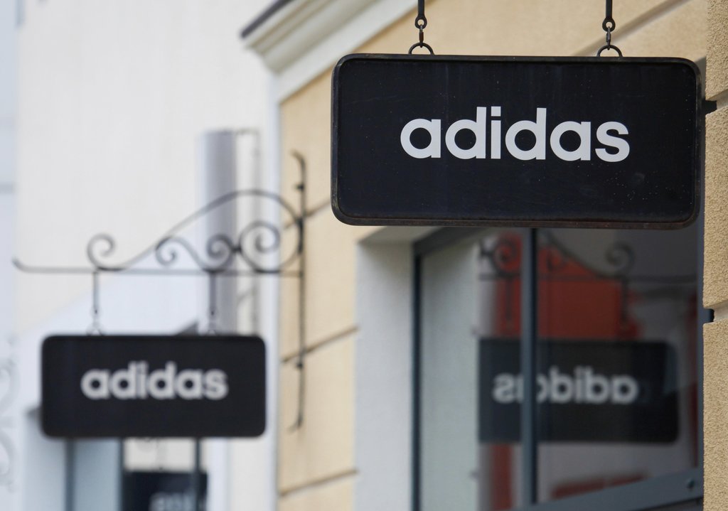 A Adidas vai jogar em casa