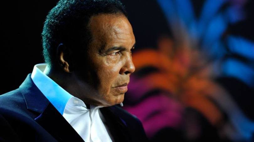 Lenda do boxe, Muhammad Ali morre aos 74 anos