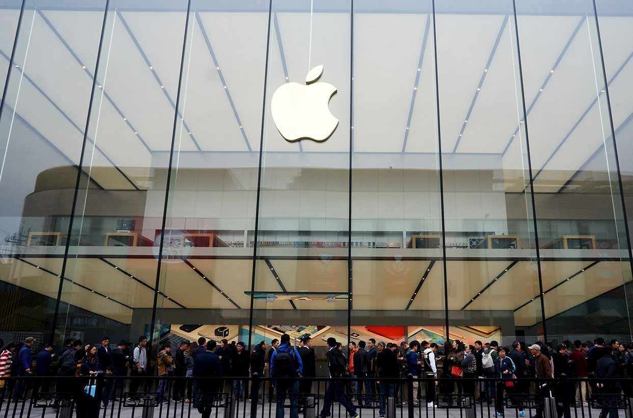 Apple: lucro cai 27%; O apoio de Bernie&