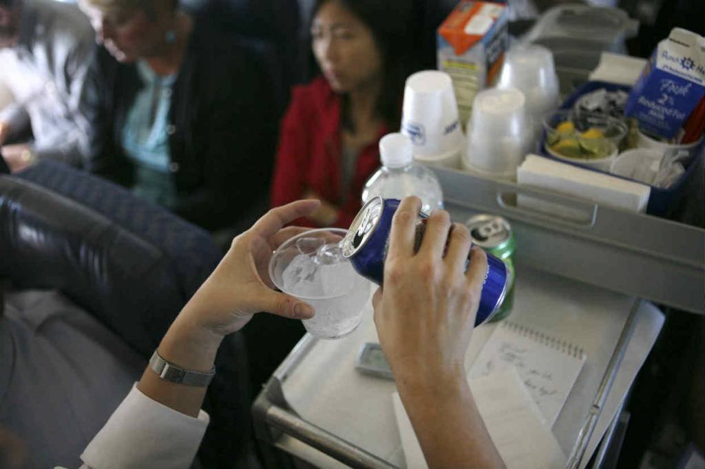 Como dar sabor à comida de avião