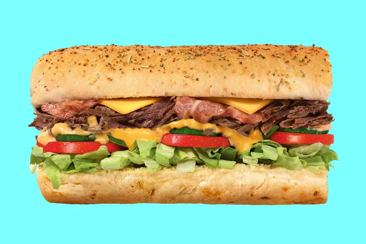 Beef Bacon Chipotle: sanduíche vem com carne desfiada, novidade na rede (Subway/Divulgação)