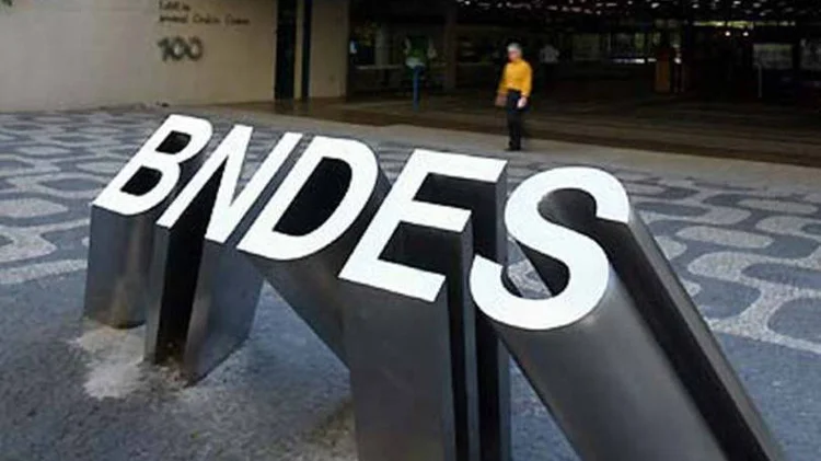 BNDES: Usiminas havia se comprometido a pagar 50 por cento do valor das notas em janeiro de 2018 e a renegociar o restante por meio da oferta de troca (BNDES/Divulgação)