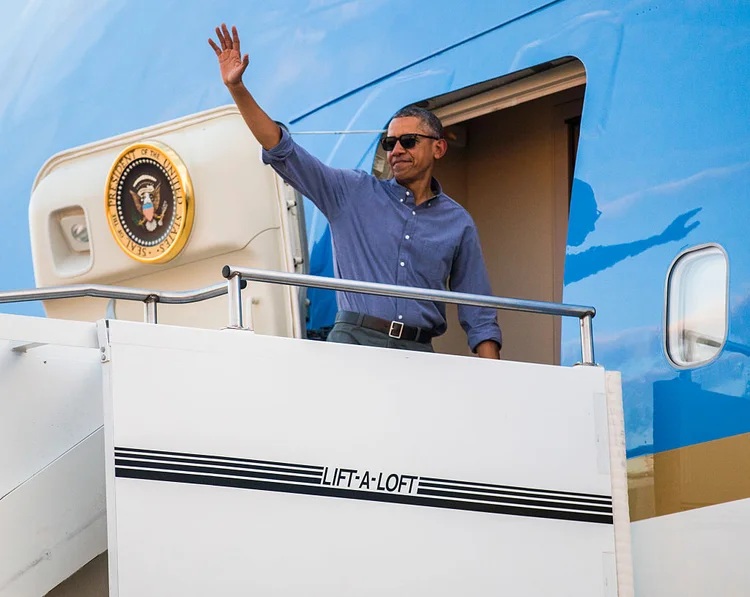 OBAMA: os EUA divulgam o PIB do primeiro trimestre e um mal desempenho econômico pode jogar as eleições no colo da oposição / Ashley Landis-Pool/Getty Images