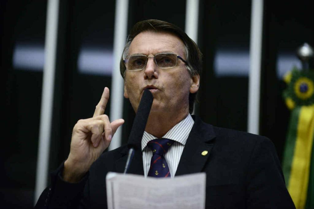 Jair Bolsonaro: o ministro Admar Gonzaga pediu vista para aprofundar a análise do tema (Nilson Bastian/Agência Câmara)