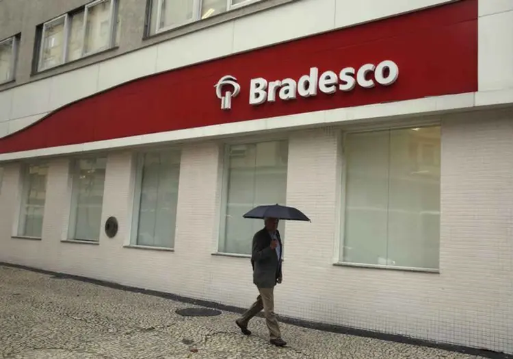 BRADESCO: banco lucrou menos no último trimestre do ano e ações caíram nesta quinta-feira / Pilar Olivares/Reuters (Pilar Olivares/Reuters)
