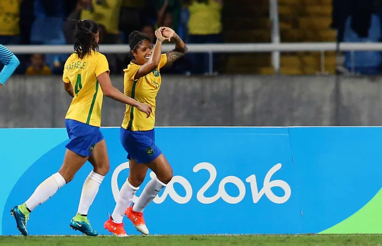 VITÓRIA NA ESTREIA: Cristiane comemora gol contra a China em partida no Engenhão  / Leonhard Foeger/ Reuters