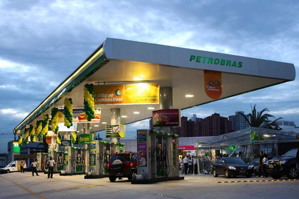 Petrobras quer vender US$ 21 bi em ativos até junho de 2018