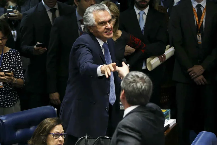 SENADO: Ronaldo Caiado e Lindbergh Farias discutem em sessão que discute o impeachment de Dilma Rousseff  / Marcelo Camargo/ Agência Brasil