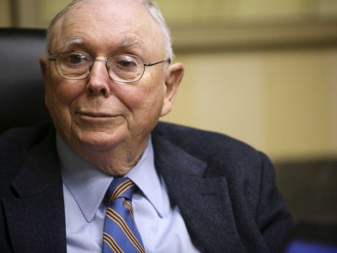 8 frases de Charlie Munger, parceiro de longa data de Warren Buffett