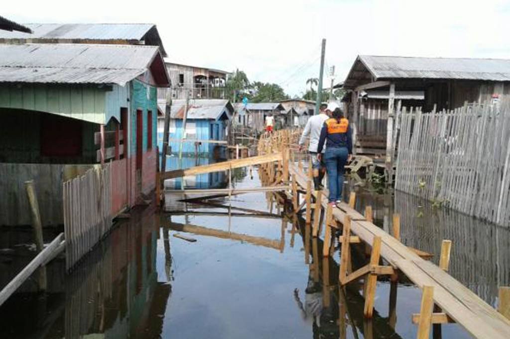 Enchentes no AM deixam 39 municípios em situação de emergência