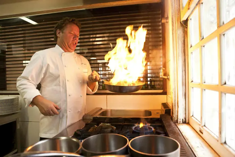 CLAUDE TROISGROS: todo mês ele recebe propostas para abrir restaurantes fora do Rio / Fernando Lemos