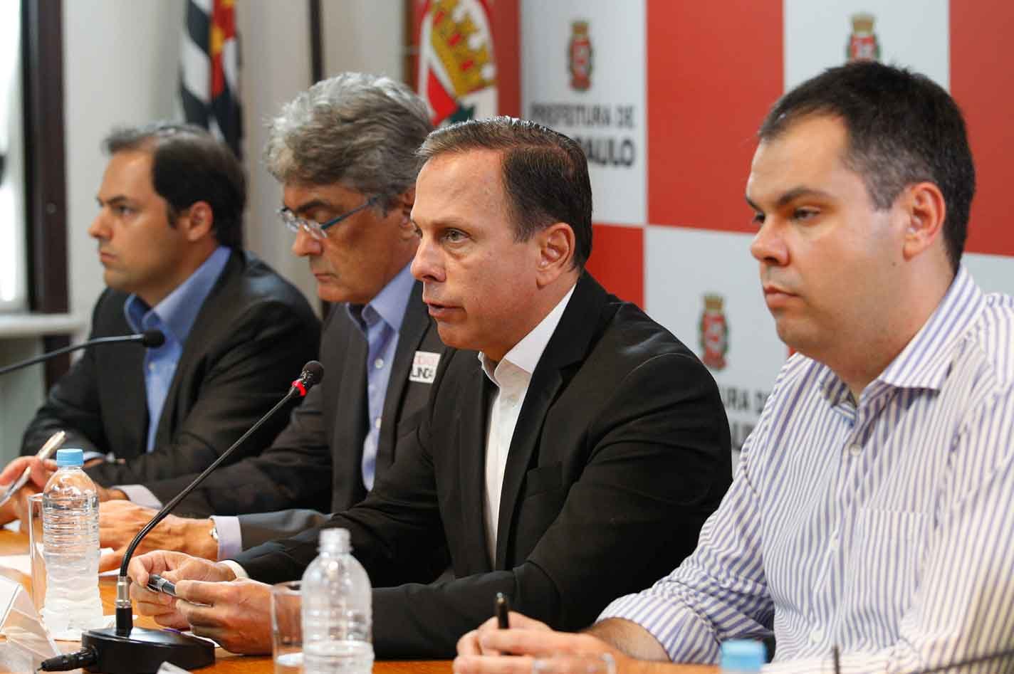 Os prefeitos mãos-de-tesoura