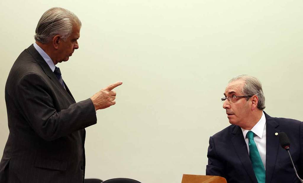 Cunha: 9h de negativas; Os 25mi de Maluf&