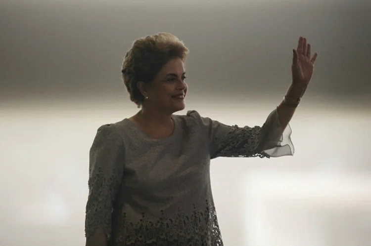 DILMA ROUSSEFF: seu destino deve ser definido entre terça e quarta-feira  / Mario Tama / Getty Images