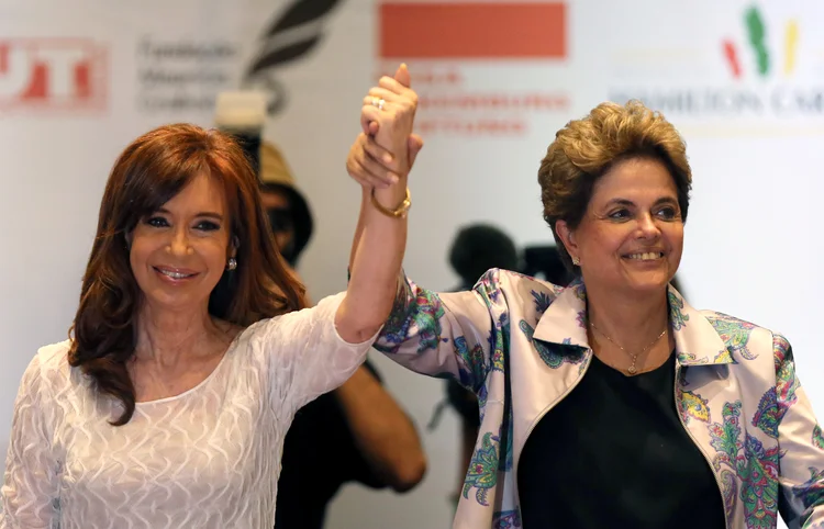 CRISTINA KIRCHNER E DILMA ROUSSEFF: as ex-presidentes estiveram em São Paulo em evento em que não faltaram críticas aos governos de seus países  / Paulo Whitaker / Reuters