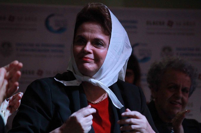 "Aguardemos a Justiça", diz Dilma sobre julgamento do TSE