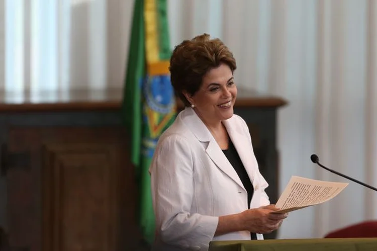 DILMA ROUSSEFF: ela leu uma carta enderaçada aos senadores e voltou a bater na tecla do golpe  / Adriano Machado/ Reuters