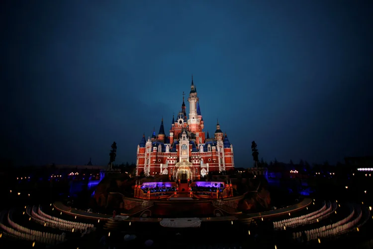 XANGAI: a Disney inaugurou seus primeiros parques na China nesta quarta-feira / Aly Song/ Reuters