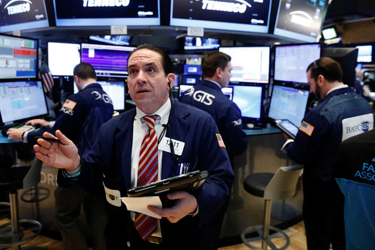 Trader na Bolsa de Nova York: especialistas alertam para riscos de bolhas | Foto: Lucas Jackson/Reuters (Lucas Jackson/Reuters)