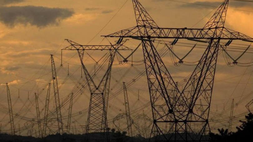 Leilão de transmissão de energia começa com deságio de 47,31%