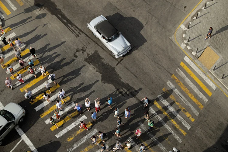 CUBA: a esquerda adora afirmar que os bancos são o grande mal do capitalismo, mas se esquece que Cuba — e a China — possui instituições financeiras / hip Somodevilla/ Getty Images