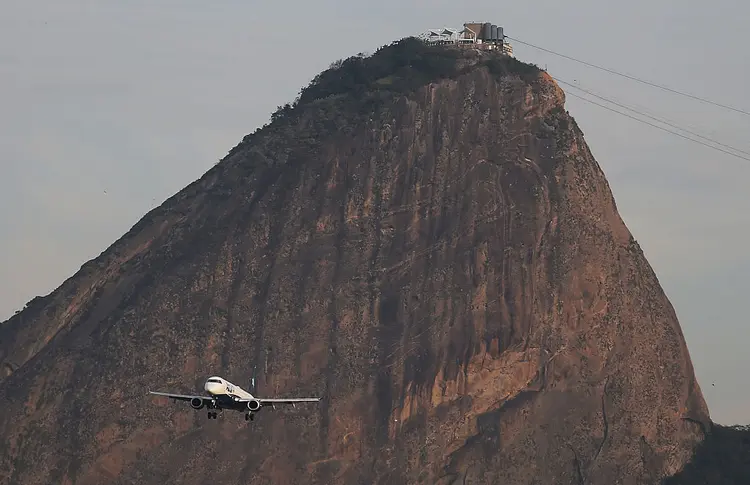 RIO DE JANEIRO: Aeroporto Santos Dumont deve estar no mesmo de aeroportos como Jacarepaguá, Macaé e Vitória / Mario Tama/Getty Images