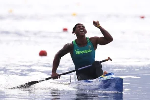 Imagem referente à matéria: Isaquias Queiróz conquista a medalha de prata na canoagem de velocidade