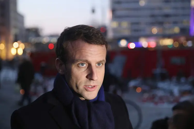 EMMANUEL MACRON: pela primeira vez o centrista aparece à frente da ultradireitista Marine Le Pen na corrida francesa  / Sean Gallup/ Getty Images)