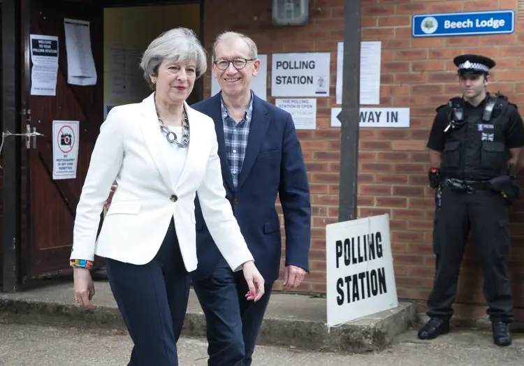 THERESA MAY: Resultado negativo das eleições mostram que eleitores britânicos teriam preferido votar no partido Trabalhista / Matt Cardy/Getty Images