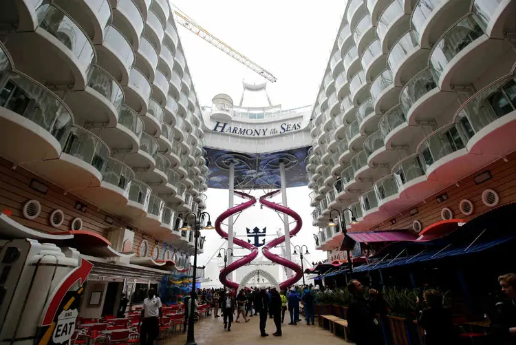 HARMONY OF THE SEAS: 6.780, suítes com até 140 metros quadrados, e um tobogã com 10 andares de altura   / Stephane Mahe/ Reuters