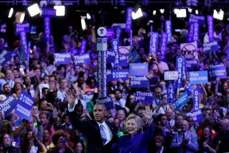 OBAMA E HILLARY: o presidente atacou a visão sombria de Trump em relação aos Estados Unidos  / Brian Snyder/ Reuters