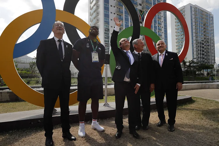 DELEGAÇÃO FRANCESA: o presidente da França, François Hollande, já está no Rio de Janeiro e é um dos principais políticos na cerimônia de abertura / Jae C. Hong-Pool/Getty Images