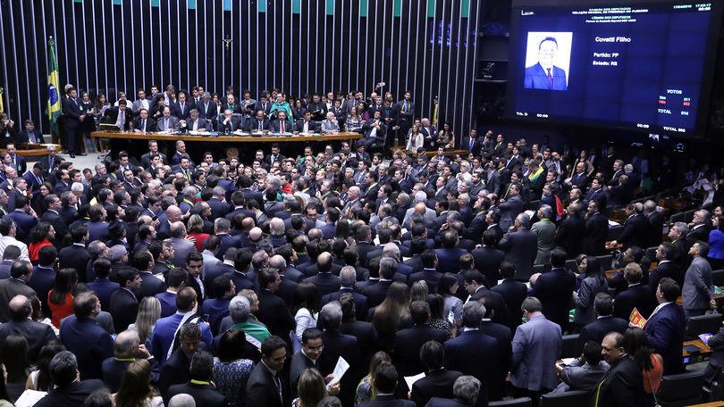 CÂMARA: Apesar da queda acentuada de seu apoio parlamentar de 81% para 70%, no último mês / Antonio Augusto / Câmara dos Deputados